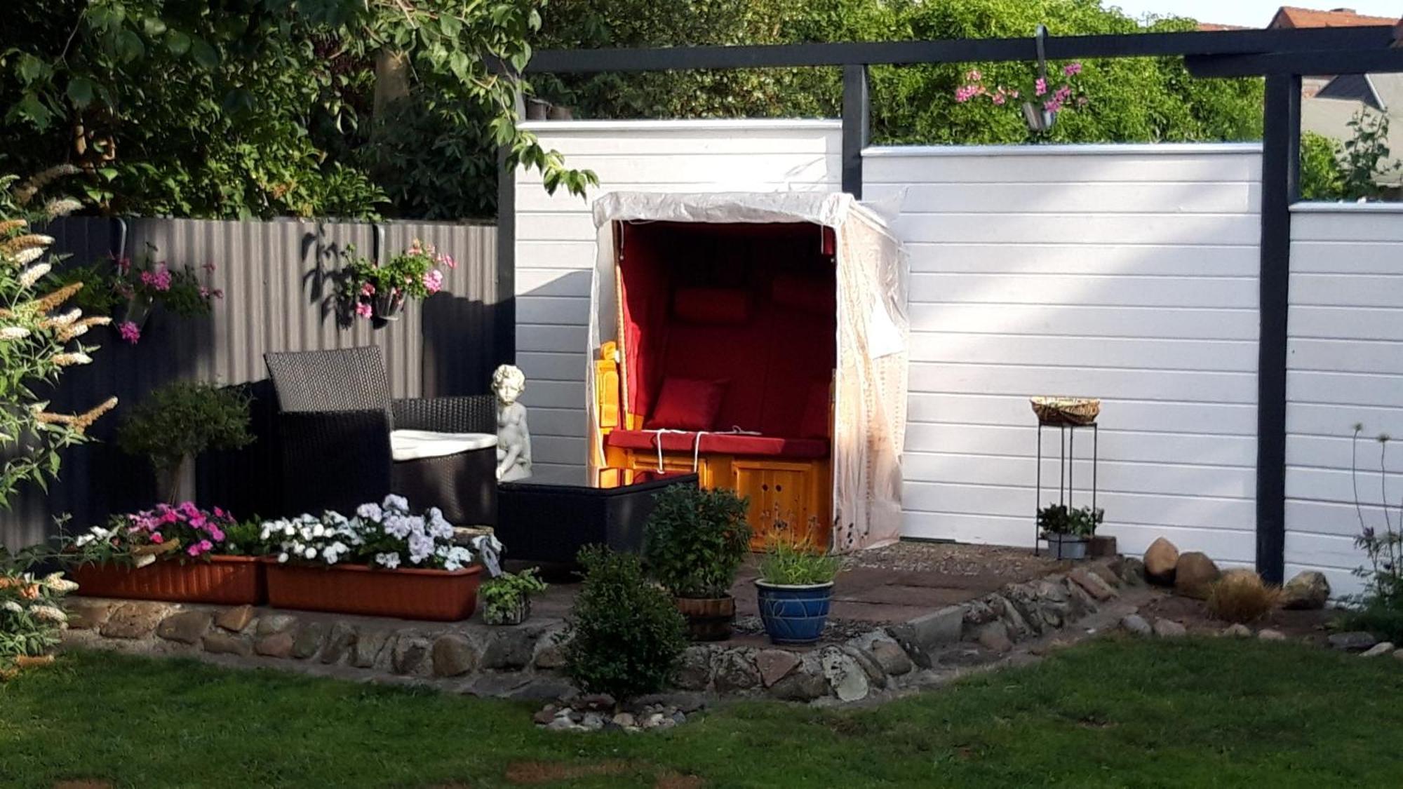Gleis Acht Apartment Bredstedt Bagian luar foto